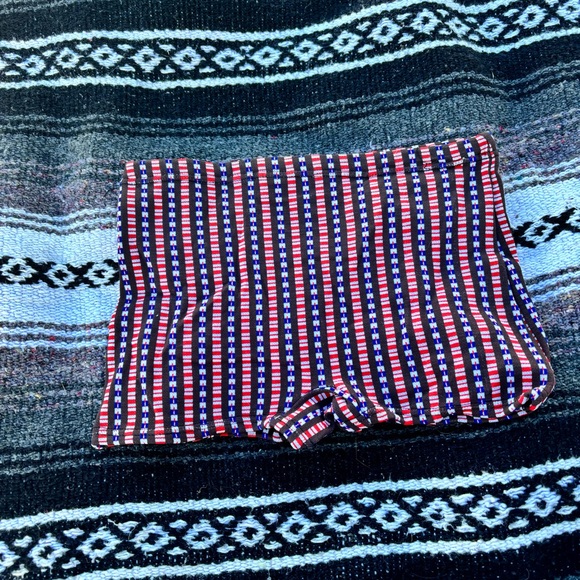 NWT VINTAGE 70s RED WHITE AND BLUE NYLON SWIM TRUNK BOYS SIZE LARGE RARE!! - Picture 2 of 8